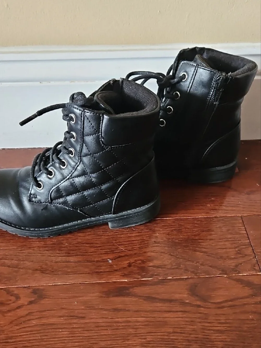 The Children's Place Quilted Black Lace-Up Kids Boots